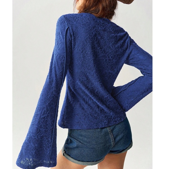 Solid lace Fitted Long Bell Sleeve Top - Picture 4 of 8